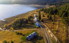 RV Lake -Beliș Camper